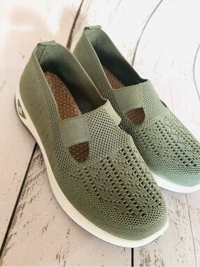 YNS Generic Olive Green Knit Slip-On Sneakers